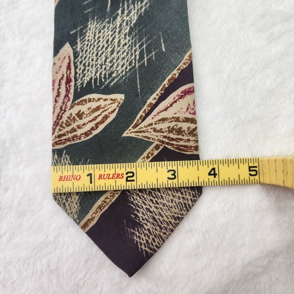 Ted Lapidus Vtg 100% Silk Stylish Leaf Patterned Tie Set in Green and Multicolor - Picture 5 of 7